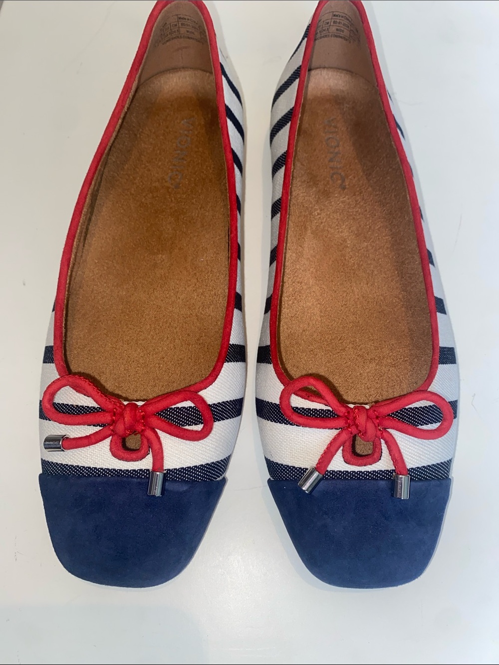 NIB Vionic Klara Ballet Flats Navy Stripe Size 8.5W
